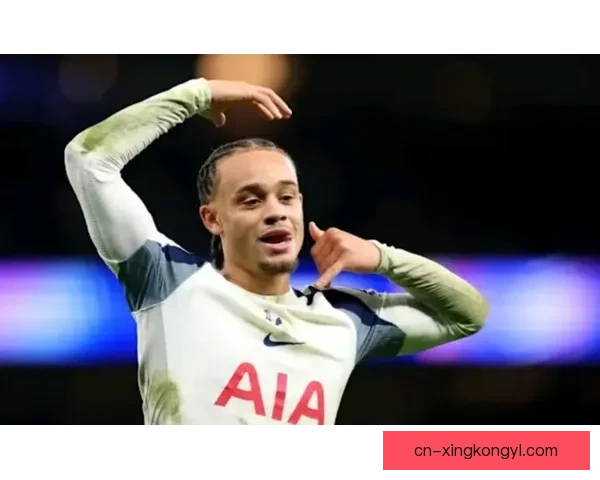 西蒙斯:欧冠舞台志在主场全取三分 西蒙斯:欧冠舞台志在主场全取三分