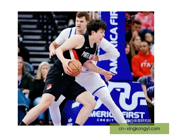 开拓者惨负尼克斯夏普26分难掩