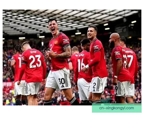 曼联酝酿换门将五千万铁腰入列 曼联酝酿换门将五千万铁腰入列